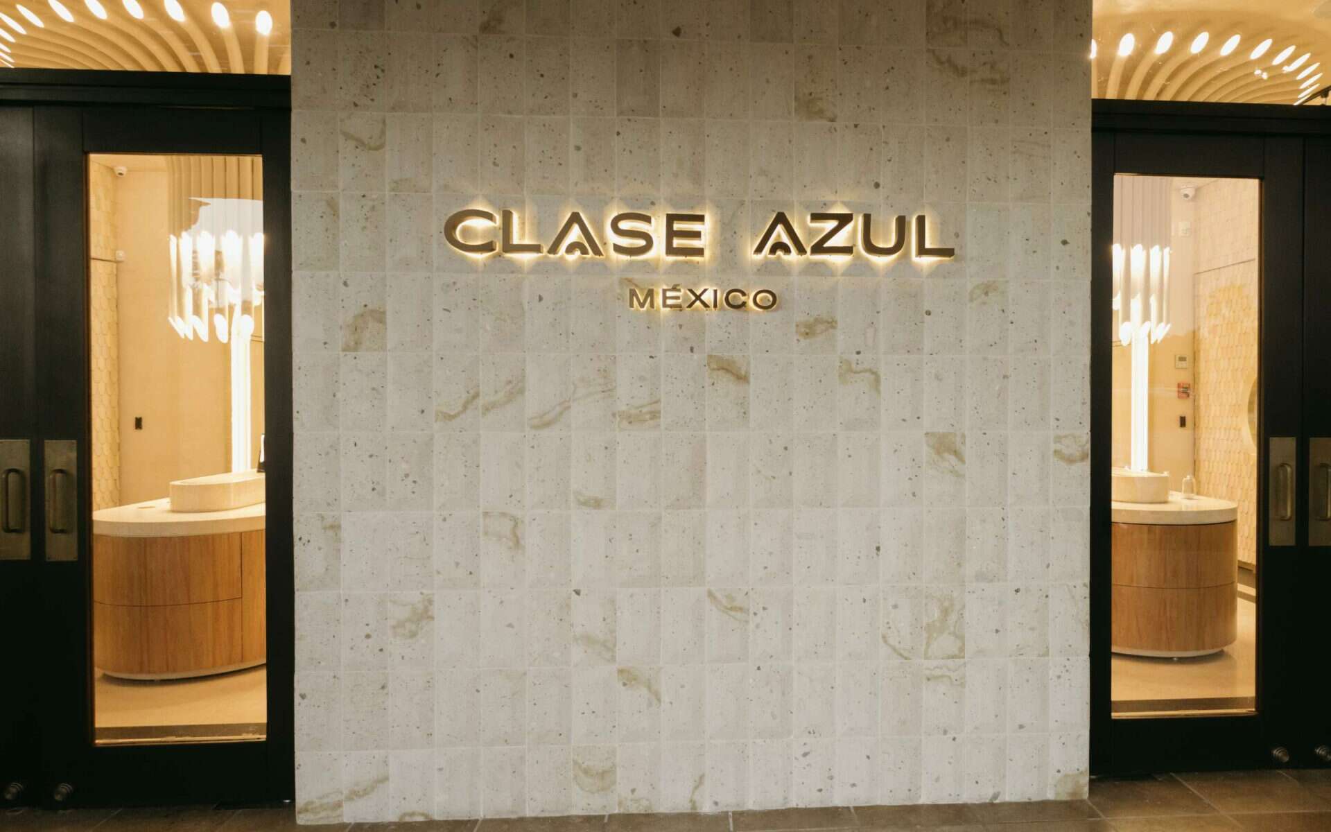 La Terraza, by Clase Azul